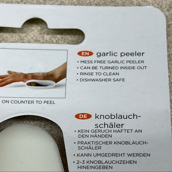 Chef'n GarlicCone Garlic Peeler - Picture 12 of 14